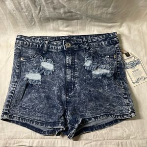 American Blue Deaign by USA Denim Distressed Jean Shorts Girls Juniors Sz L NWT